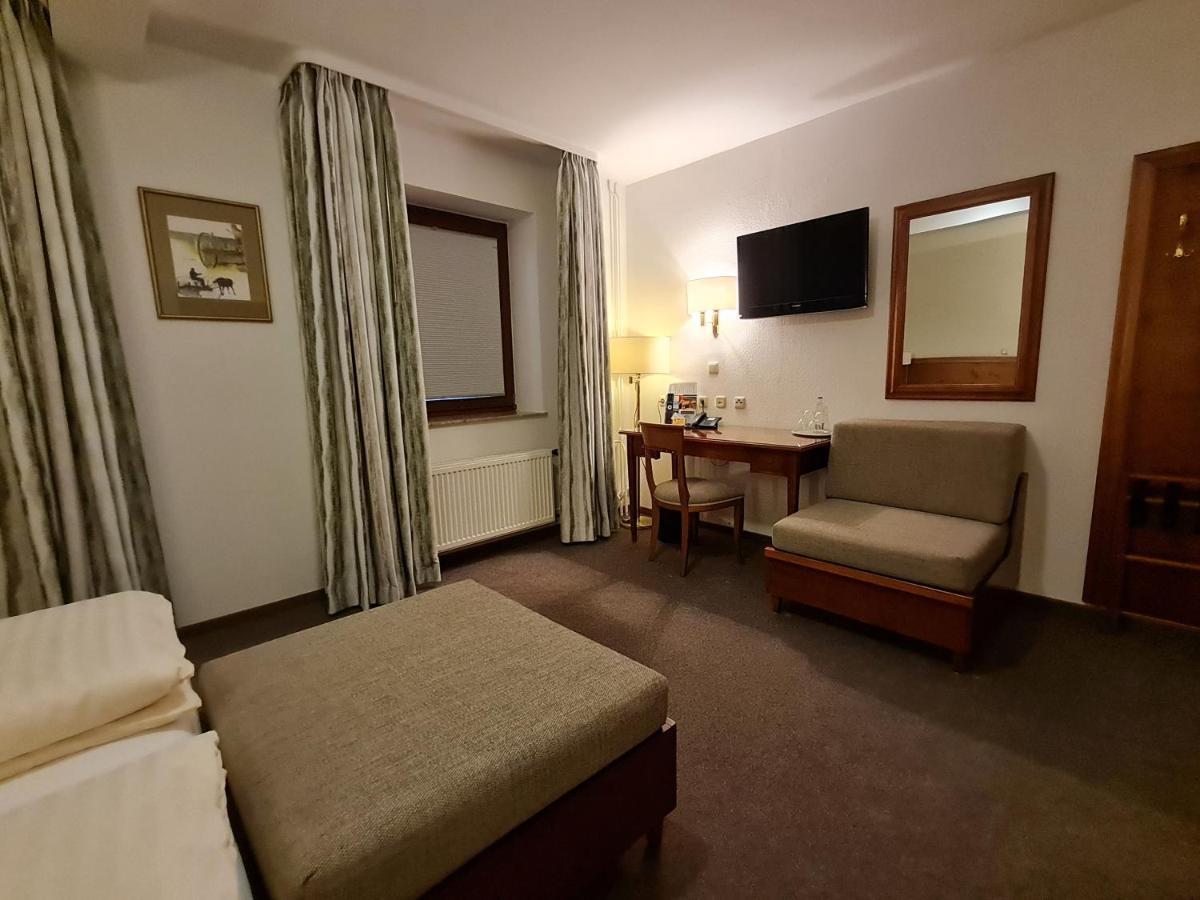Hotel Waldquelle - Baumhaushotel Aerzen Dış mekan fotoğraf
