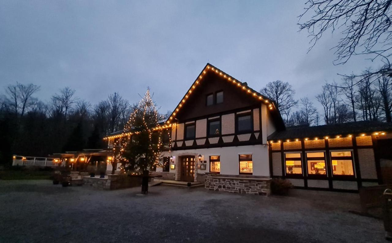 Hotel Waldquelle - Baumhaushotel Aerzen Dış mekan fotoğraf